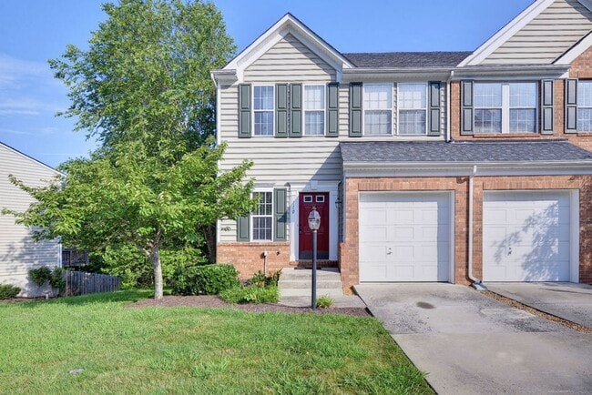 Building Photo - End unit Townhome in Riverwalk Townes