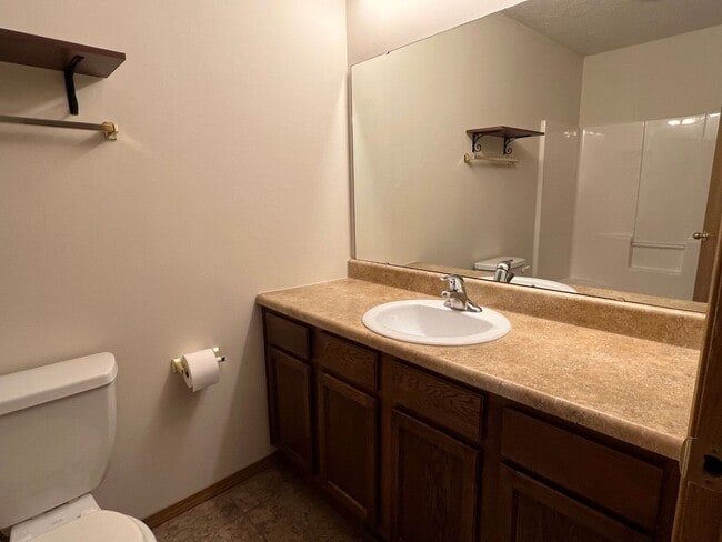 Building Photo - Nixa Rental available in Tuckaway neighborhood