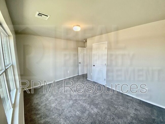 Building Photo - 1812 Hayes Ln