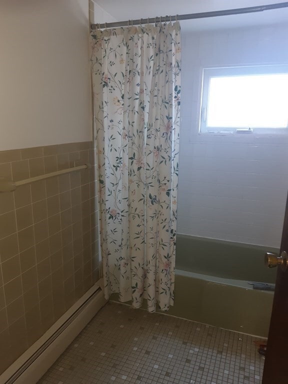 Building Photo - 334 Bunker Hill St