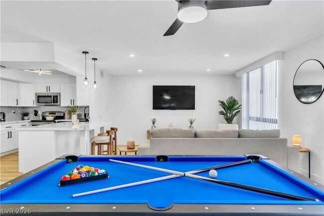 Building Photo - 3930 University Center Dr