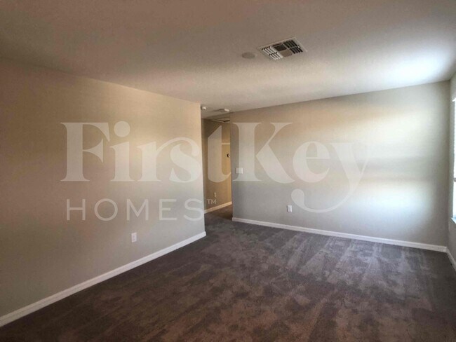 Building Photo - 10001 RoseMary Leaf Ln