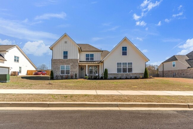 Building Photo - 3938 McElroy Farms Dr