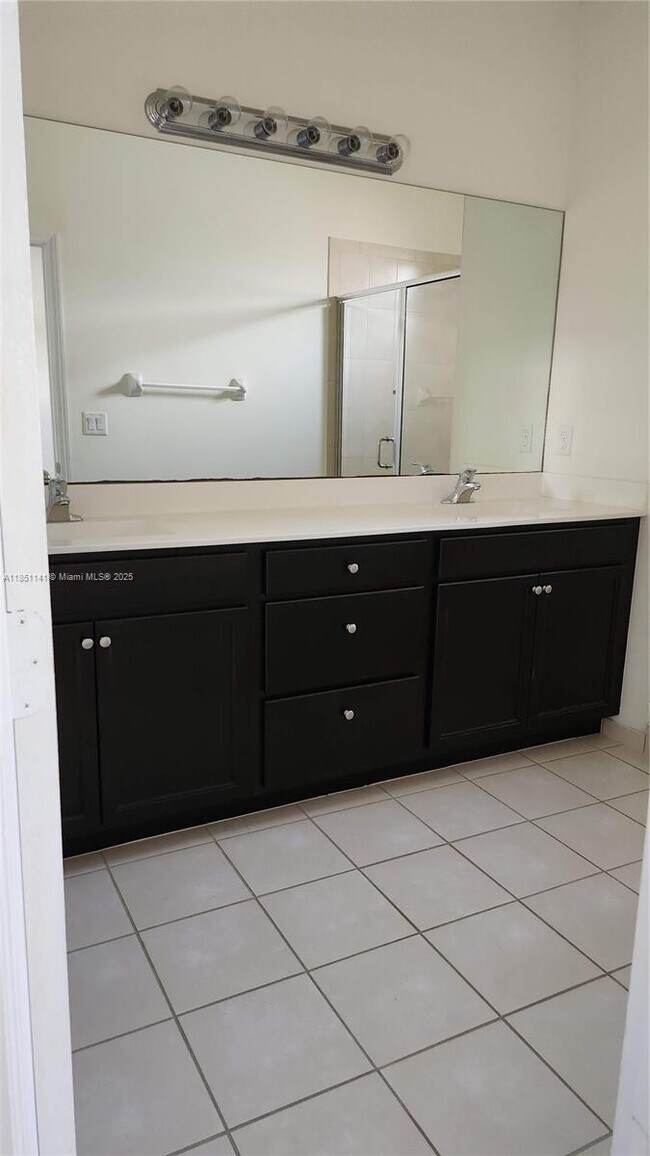 Building Photo - 25301 SW 114th Ct