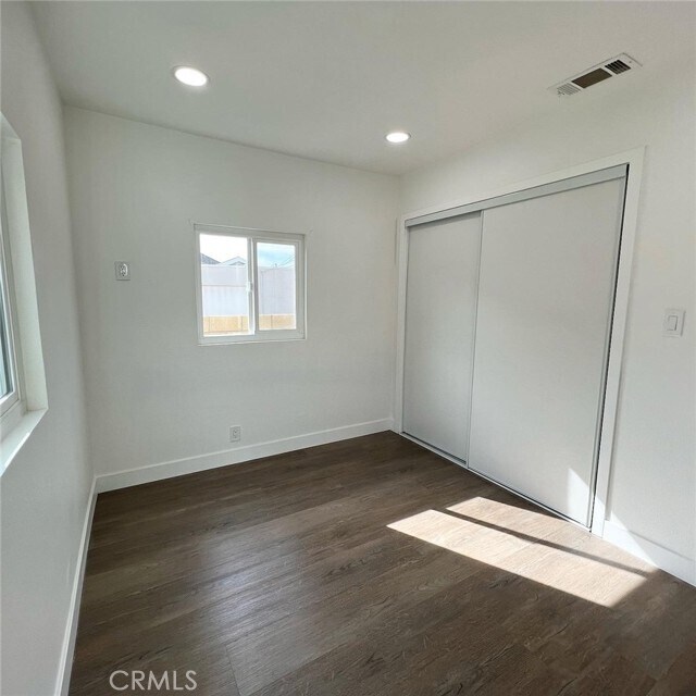 Building Photo - 6422 Crescent St