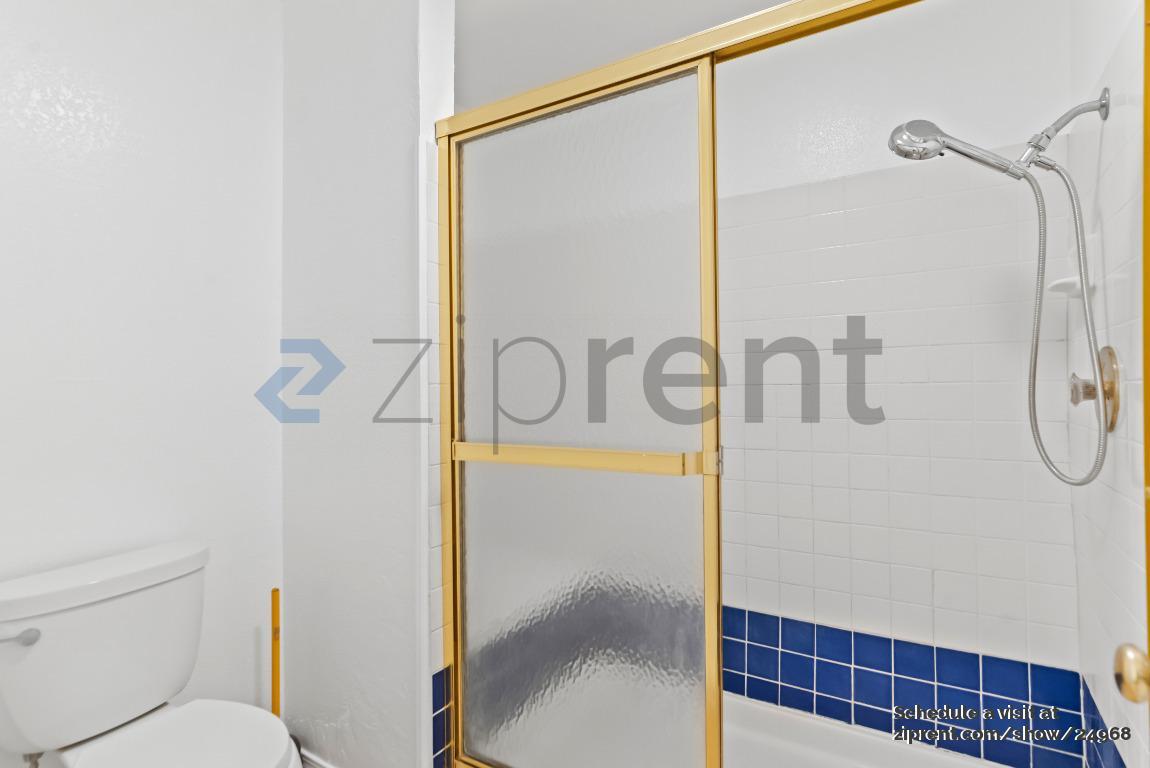 Building Photo - 7472 Tulare Hill Ln