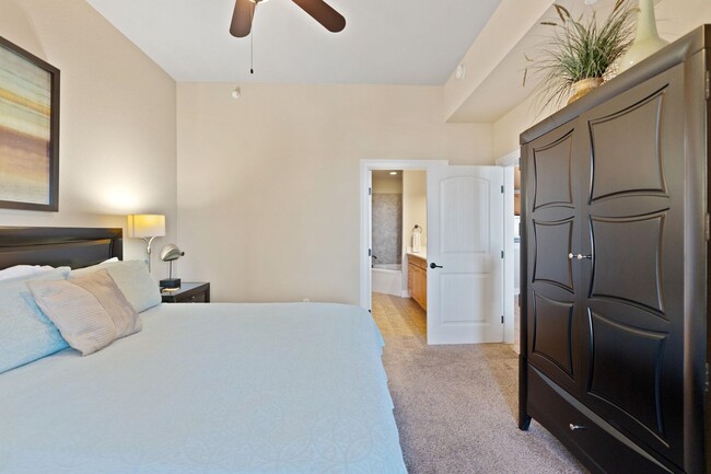 Building Photo - 101 W Bank