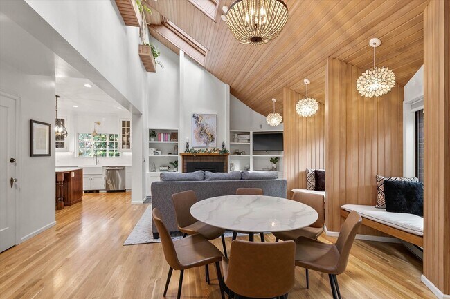 Building Photo - "Luxurious 5-Bedroom Spokane Retreat with Pool, Guest Suite, and Stunning Finishes!"