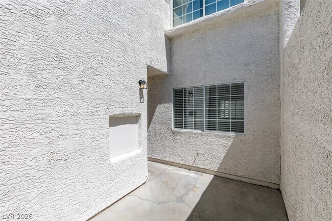 Building Photo - 1800 S Edmond St