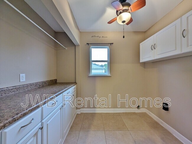 Building Photo - 12722 Megan Jean Ct