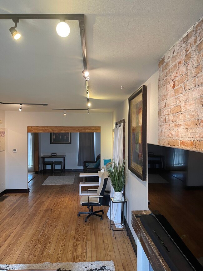 Building Photo - 308 Inca St