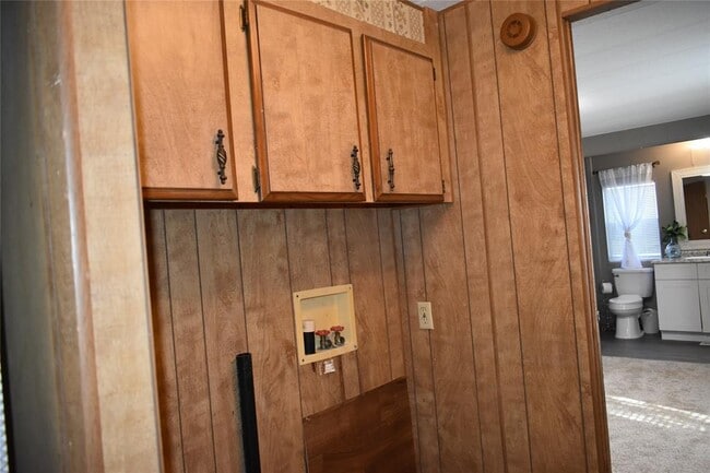 Building Photo - 399 Pope Bend N