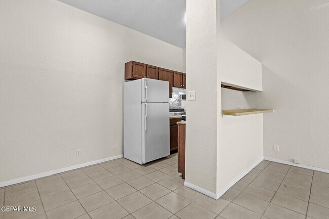 Building Photo - 10012 Caribou Dr
