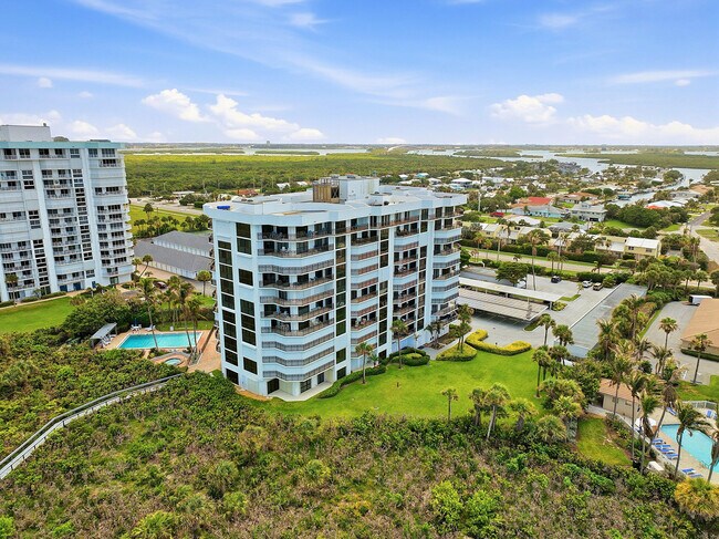Building Photo - 2800 N Hwy A1A