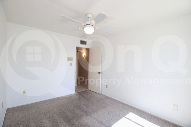 Building Photo - 5258 S Deborah Dr