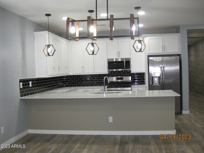 Building Photo - 3155 E Wild Dr