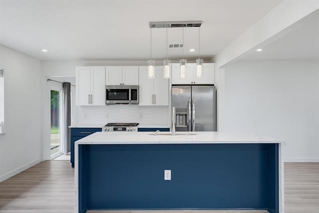 Building Photo - 12607 Gaslite Cir