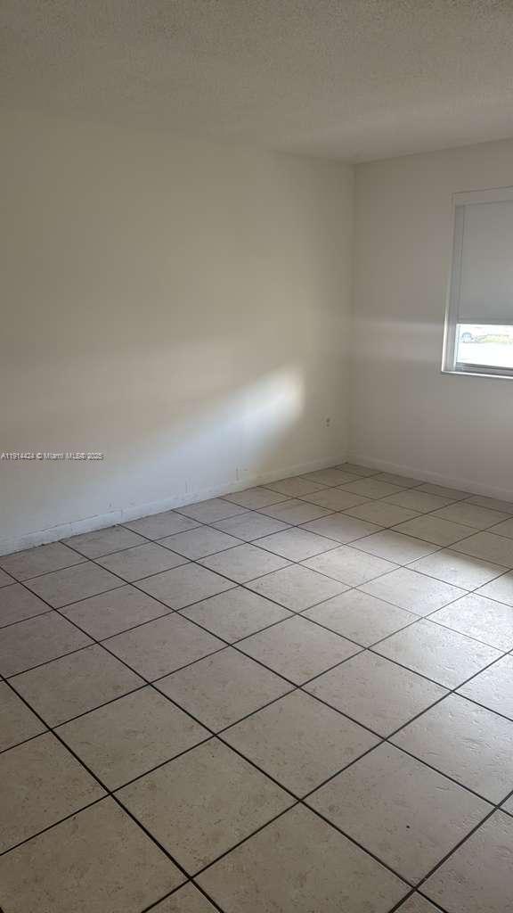 Building Photo - 5480 W 21st Ct