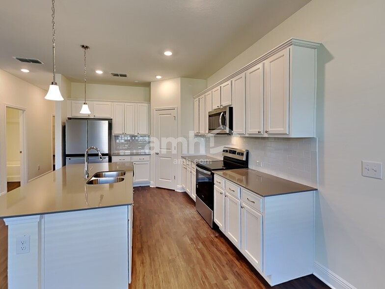 Building Photo - 22392 Bellini Cir