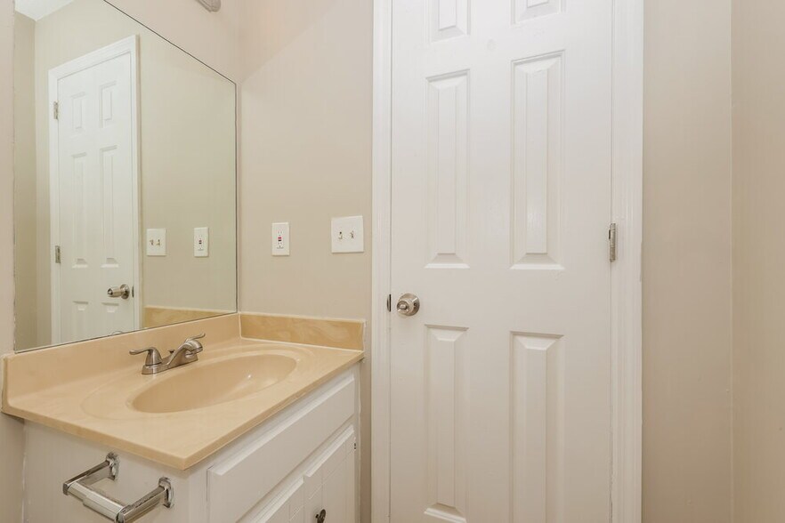 Building Photo - 3408 Doriswood Ct