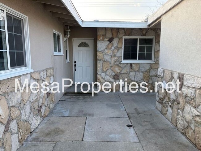 Building Photo - 733 N El Dorado Ave