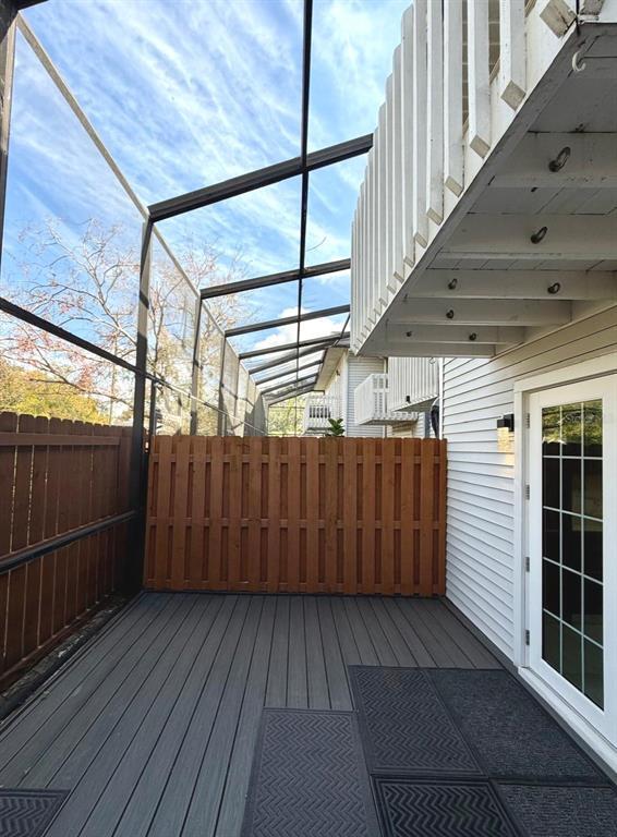 Building Photo - 603 S Dakota Ave