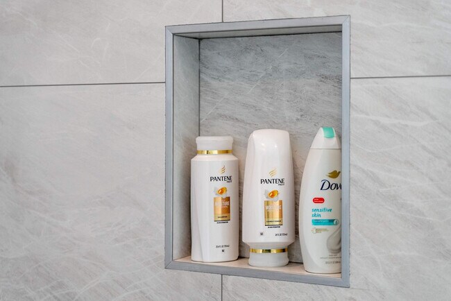 Building Photo - 8902 Feather Hill Rd