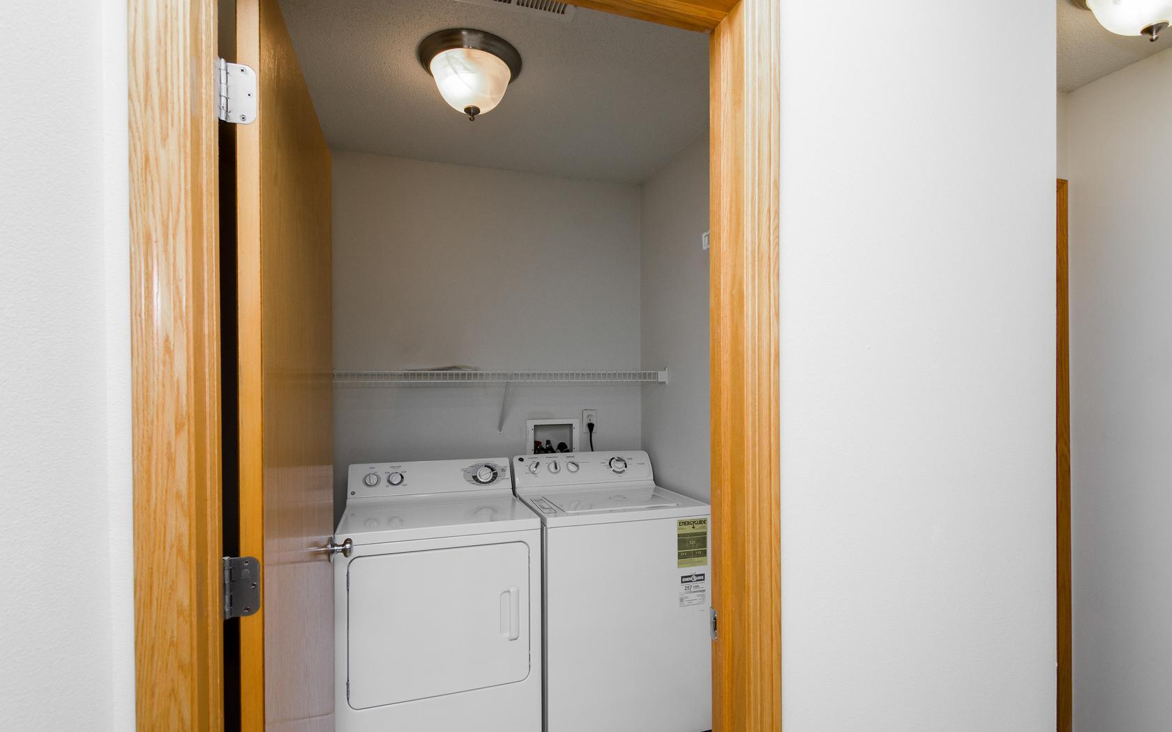 Building Photo - 534 Sicily Ct