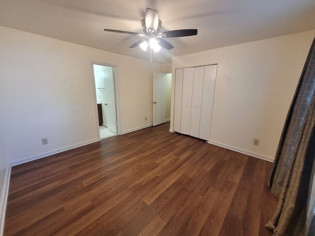 Building Photo - CONDO FOR RENT STAFFORD