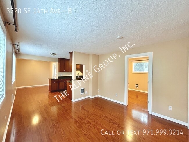 Building Photo - 2 Bedroom Unit in Brooklyn!