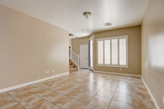 Building Photo - 1713 Bamboo Rain Ave