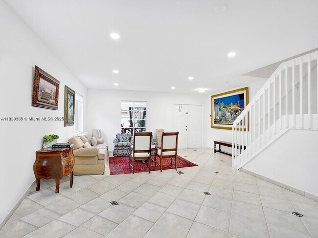 Building Photo - 5343 NW 111th Ct