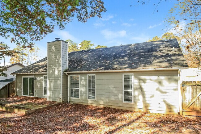 Building Photo - 1394 Luther Way