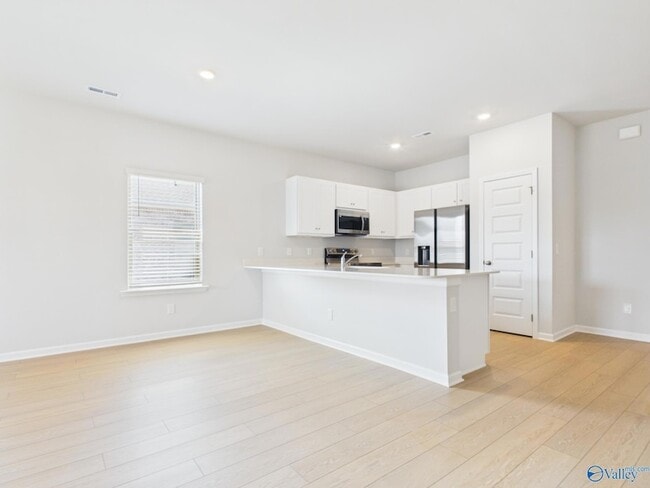 Building Photo - 136 Whitner Dr