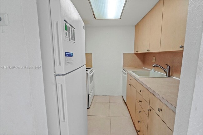 Building Photo - 2213 NW 55th Terrace