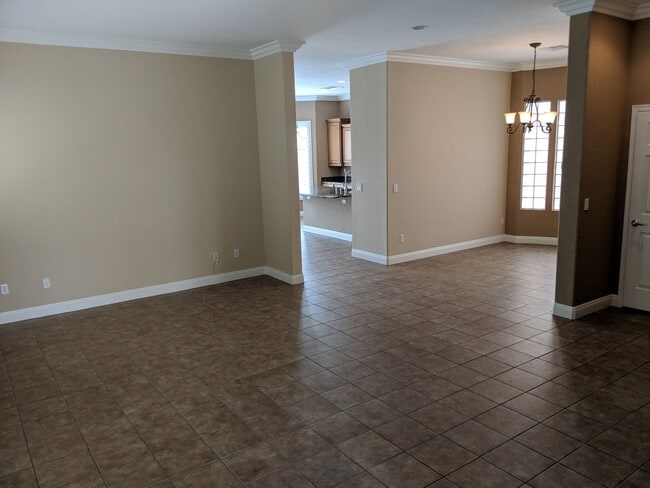 Building Photo - 9149 Tudor Park Pl
