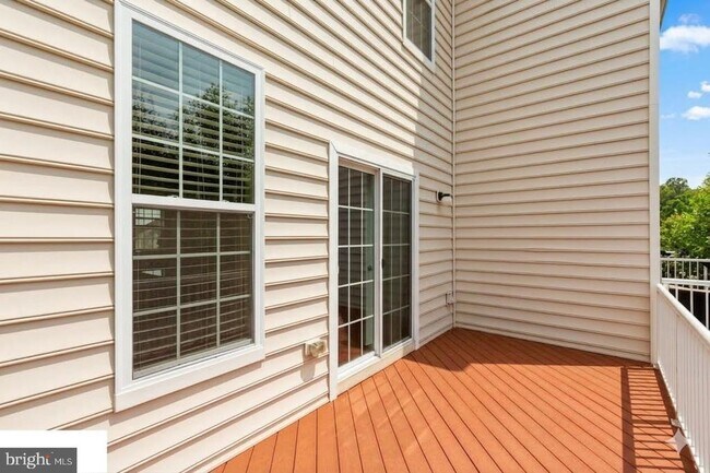 Building Photo - 43140 Whelplehill Terrace