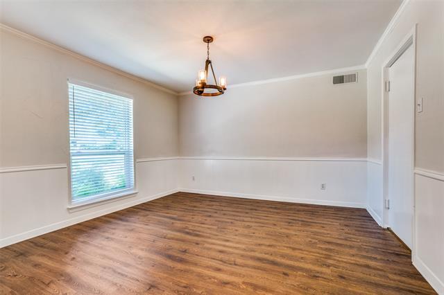 Building Photo - 10534 Royal Springs Dr