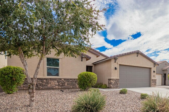 Building Photo - 1035 Carlsbad Dr