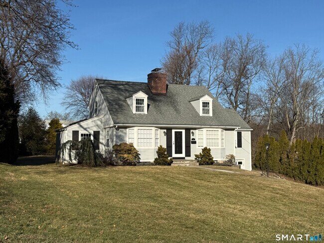 Building Photo - 16 Killian Ave