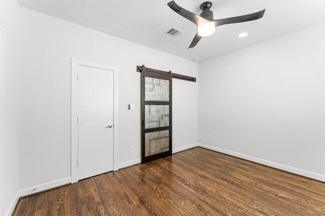 Building Photo - 312 Eado Park Cir