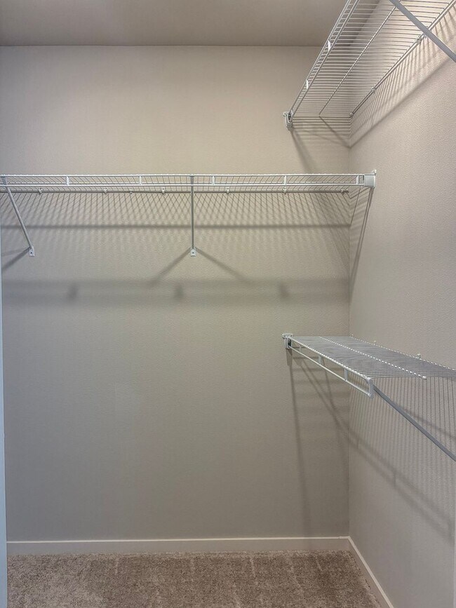 Building Photo - New Townhome 3 Bedroom Available now in Smith Creek Neighborhood