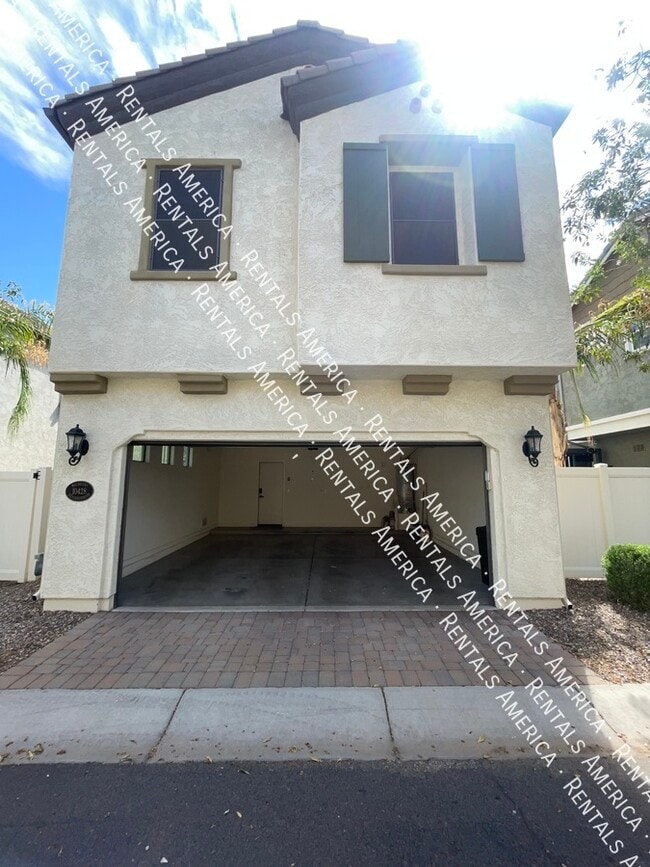 Building Photo - 10428 E Nopal Ave