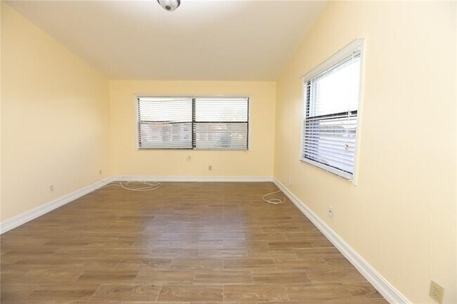 Building Photo - 9632 NW 41st St