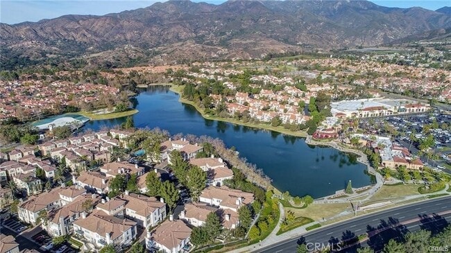 Building Photo - 225 Montana Del Lago Dr