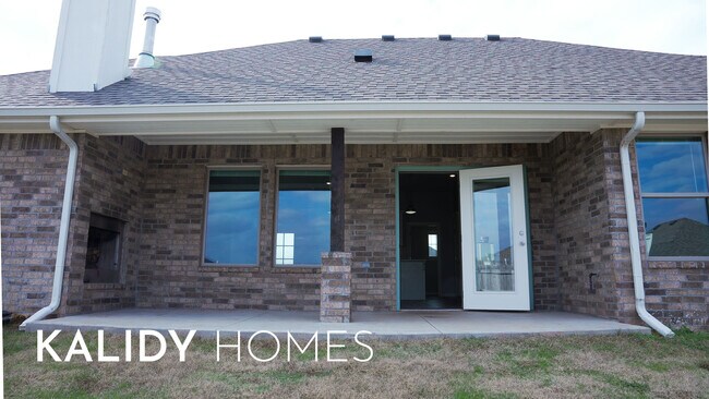 Building Photo - 5216 Bing Cir