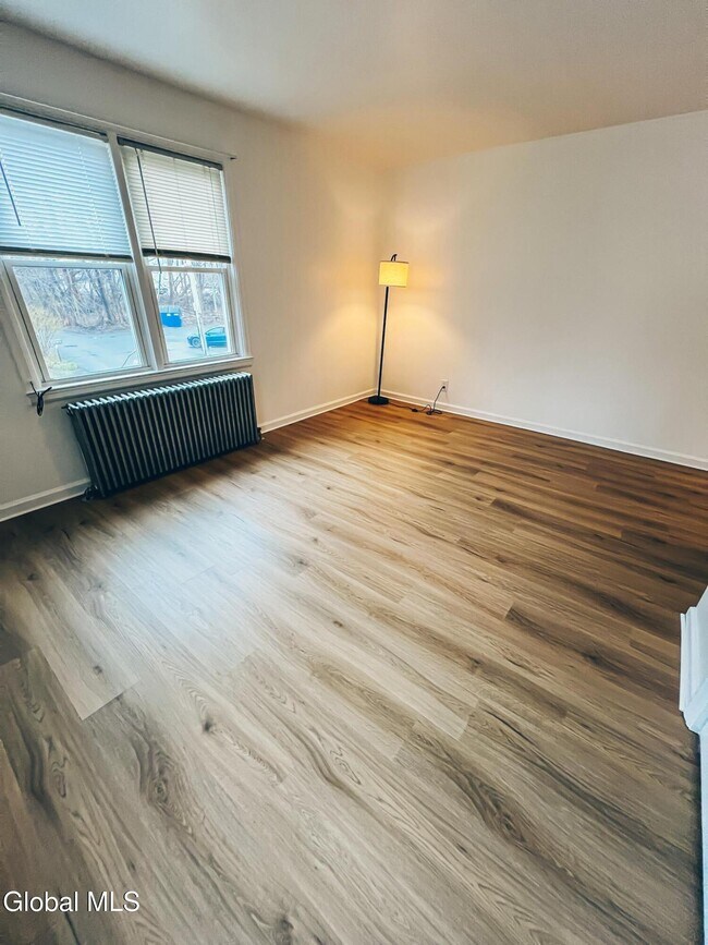 Building Photo - 92D Columbia Turnpike