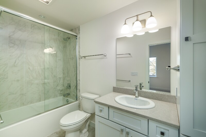 Building Photo - 410 S 9th Ave