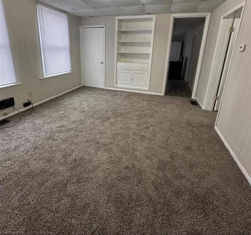 Building Photo - 2429 2nd Ave