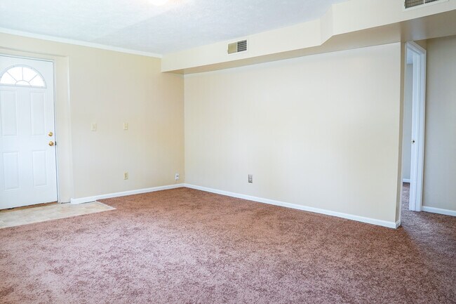 Building Photo - 435 N Water St